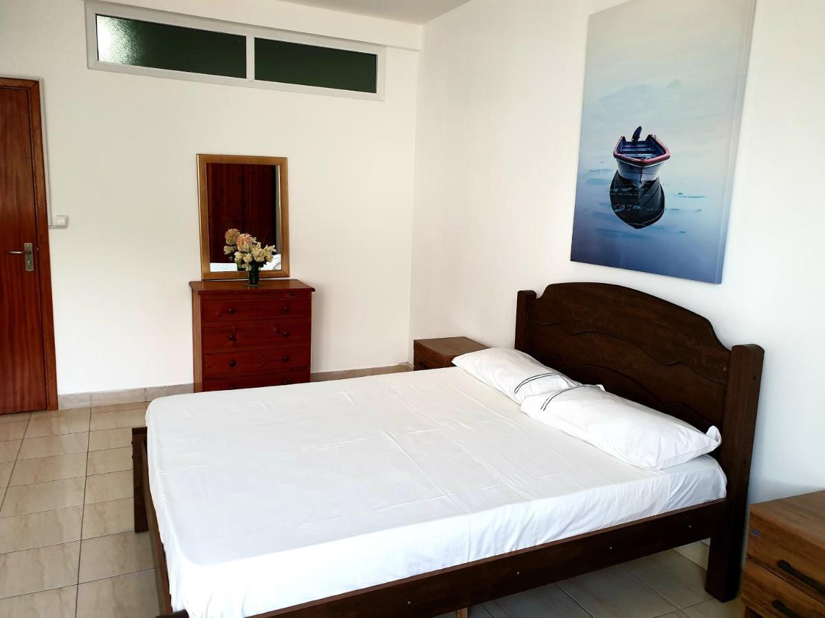 Guest House Mangui Baxu Rooms & Apartment Tarrafal (Santiago) Exterior photo