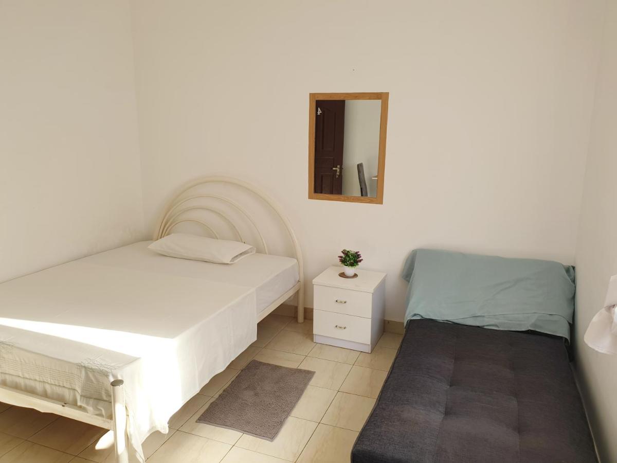 Guest House Mangui Baxu Rooms & Apartment Tarrafal (Santiago) Exterior photo