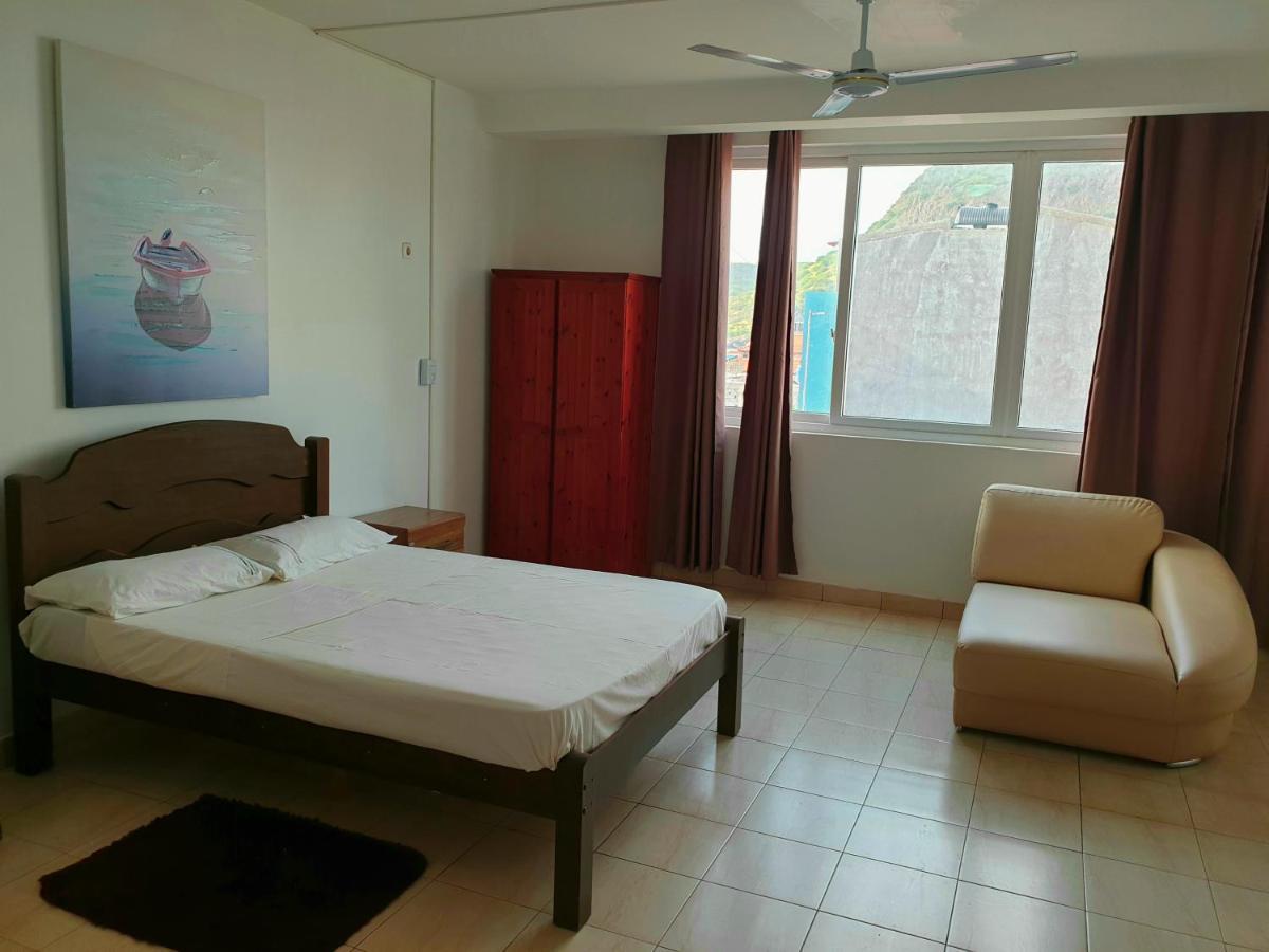 Guest House Mangui Baxu Rooms & Apartment Tarrafal (Santiago) Exterior photo
