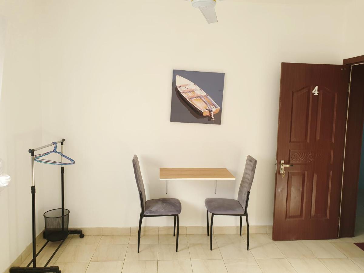 Guest House Mangui Baxu Rooms & Apartment Tarrafal (Santiago) Exterior photo