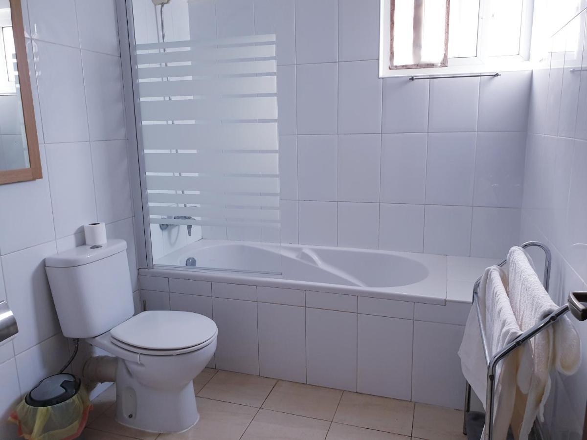 Guest House Mangui Baxu Rooms & Apartment Tarrafal (Santiago) Exterior photo